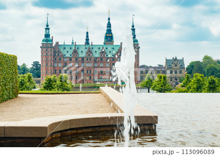 View of Frederiksborg castle with park in Hillerod, Denmark 113096089
