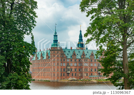 View of Frederiksborg castle in Hillerod, Denmark View of Frederiksborg castle in Hillerod, Denmark 113096367
