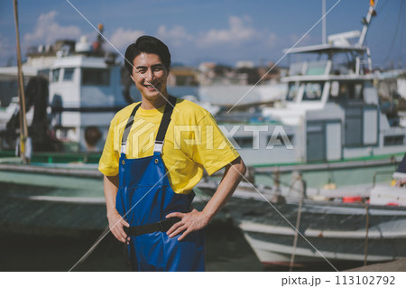 fisherman fisherman 113102792
