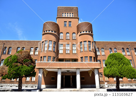 旧九州大学箱崎キャンパス　旧工学部本館　2024年3月撮影　 113103627