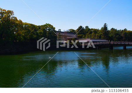 東京 冬の平川橋と大手濠の風景 東京 冬の平川橋と大手濠の風景 113106455