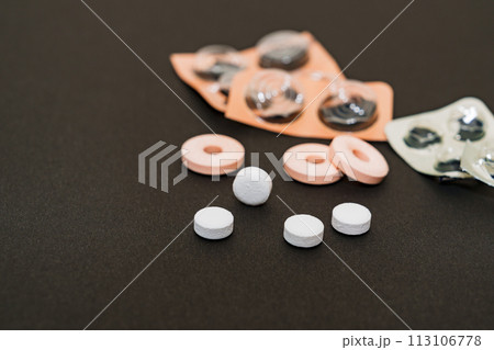 オーバードーズ とは 風邪薬 などを 用量 を超えて 大量摂取 すること 113106778