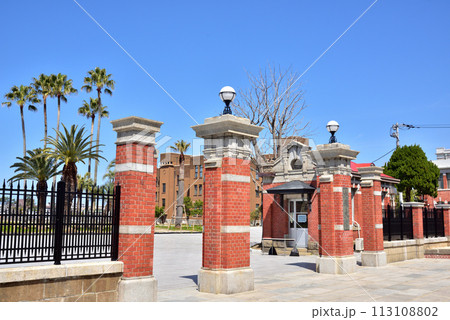 旧九州大学箱崎キャンパス正門　九州大学跡地　2024年3月撮影 113108802