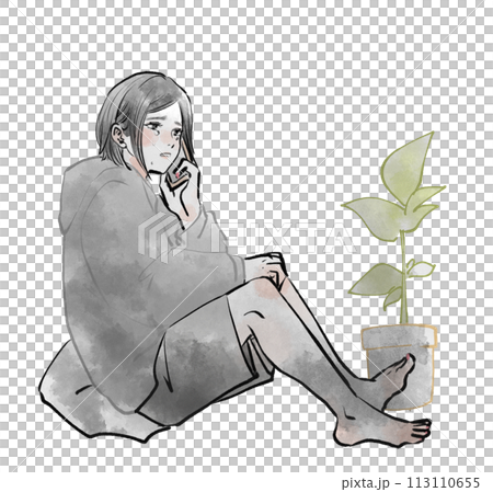 床に座ってスマホで話している女性 床に座ってスマホで話している女性 113110655