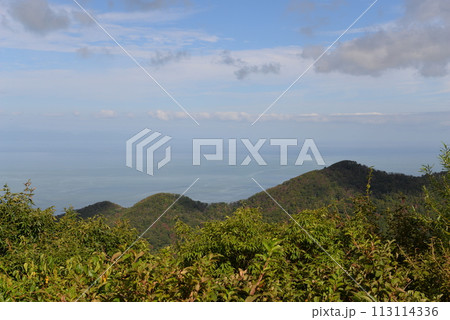 弥彦山から見た日本海(新潟県) 弥彦山から見た日本海(新潟県) 113114336