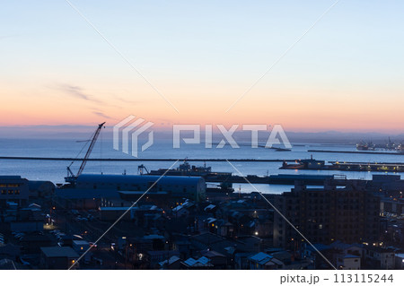 北海道、道東の釧路の夕景 北海道、道東の釧路の夕景 113115244