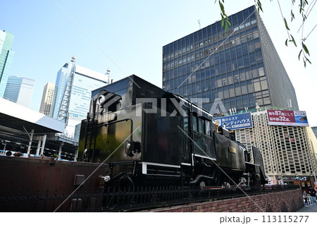 新橋のSL広場のSL 113115277