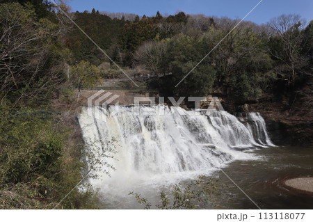 栃木のナイアガラの滝　龍門の滝 113118077