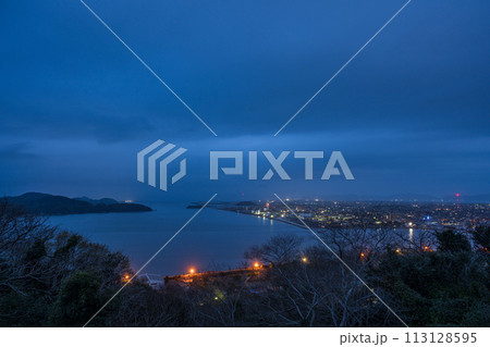 日本の鳥取県米子市の米子城跡のとても美しい風景 日本の鳥取県米子市の米子城跡のとても美しい風景 113128595