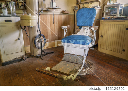 vintage dentist office with chair and drill vintage dentist office with chair and drill 113129292
