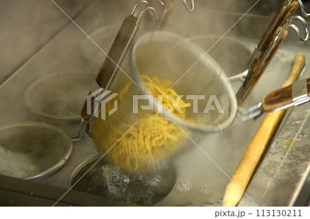 ラーメン 湯切り ラーメン 湯切り 113130211