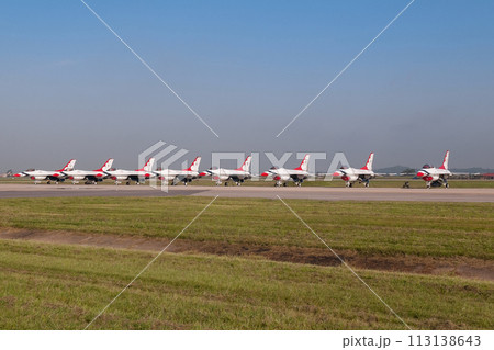 アメリカ空軍アクロバットチーム「サンダーバーズ」 アメリカ空軍アクロバットチーム「サンダーバーズ」 113138643