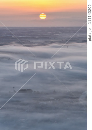 茨城県笠間市 愛宕神社の雲海の朝 茨城県笠間市 愛宕神社の雲海の朝 113143209