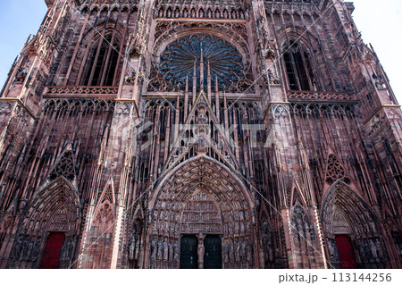 Notre dame de Strasbourg cathedral, France Notre dame de Strasbourg cathedral, France 113144256