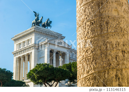 Roman ruins in Rome, Italy Roman ruins in Rome, Italy 113146315
