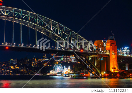 シドニーの輝く橋 113152224