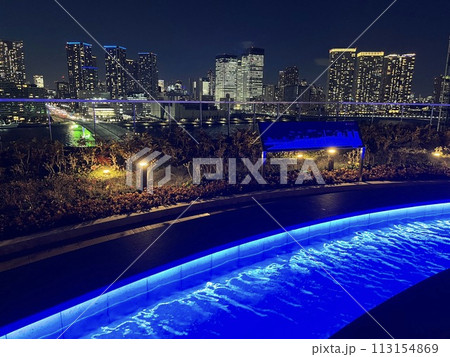 東京豊洲 万葉倶楽部 展望足湯庭園 ライトアップと夜景 東京豊洲 万葉倶楽部 展望足湯庭園 ライトアップと夜景 113154869