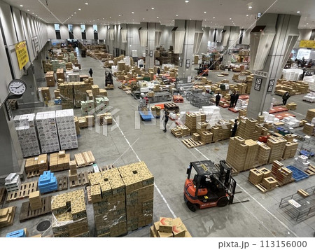 東京豊洲市場 青果棟 見学ギャラリー 東京豊洲市場 青果棟 見学ギャラリー 113156000