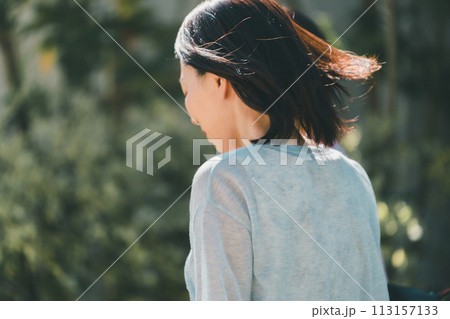 a forty-something woman 113157133