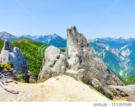 夏の燕岳登山(イルカ岩) 夏の燕岳登山(イルカ岩) 113167096