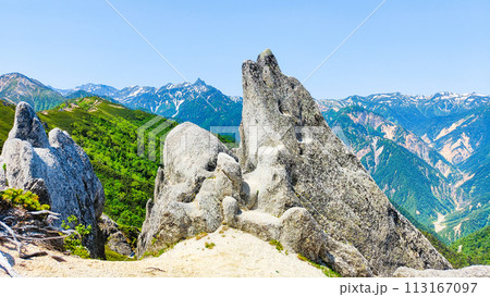 夏の燕岳登山(イルカ岩) 夏の燕岳登山(イルカ岩) 113167097