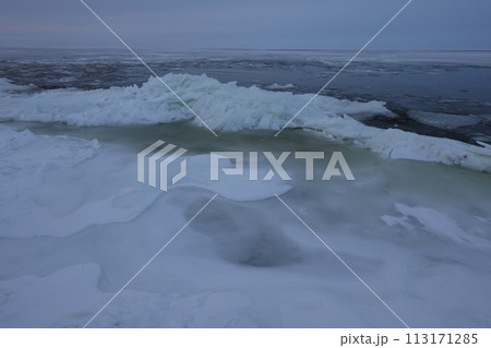 北海道オホーツク海岸冬景 北海道オホーツク海岸冬景 113171285