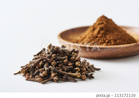 クローブ　clove 113172110