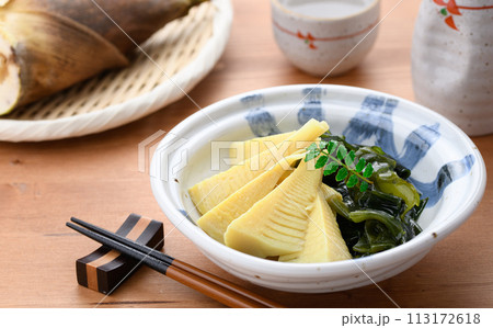 春の味覚　若竹煮（竹の子とわかめの煮物） 113172618