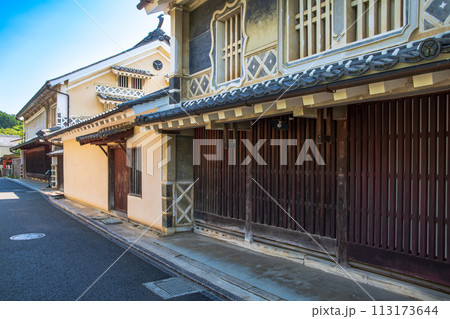 愛媛県　重伝建　内子の町並み 113173644