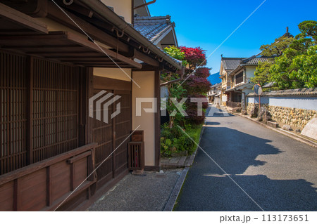 愛媛県　重伝建　内子の町並み 113173651