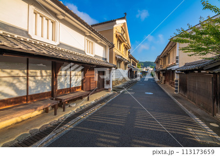 愛媛県　重伝建　内子の町並み 113173659