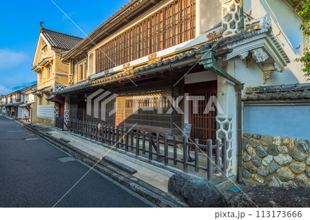 愛媛県　重伝建　内子の町並み 113173666