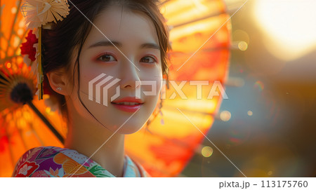 着物を着て傘をさす若い女性 113175760