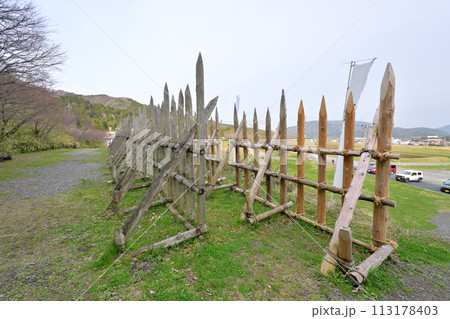 関ヶ原古戦場跡　笹尾山 島左近陣跡　馬防柵（岐阜県不破郡関ケ原町） 113178403