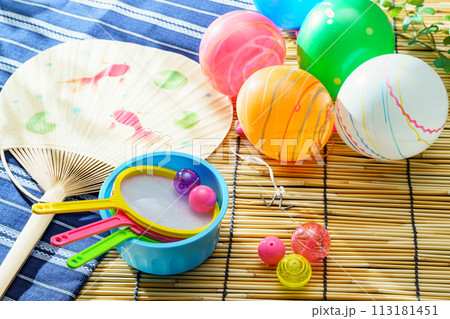 金魚すくい スーパーボールすくい 水風船 113181451