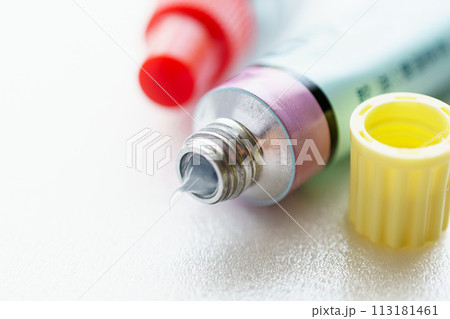 塗り薬 塗り薬 113181461