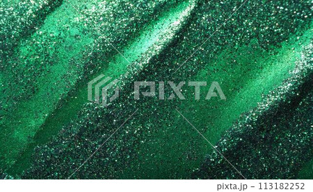 キラキラ輝く緑の金属 キラキラ輝く緑の金属 113182252