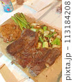 ヘルシーな赤身肉 113184208