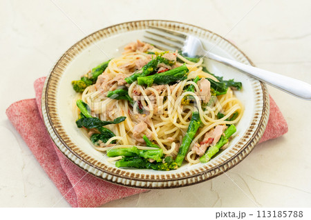 ツナと菜の花のペペロンチーノ 113185788