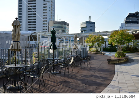 辻堂駅前のショッピングモール 113186684