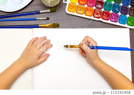 little girl rikuet flomesterami home and family. 113191408