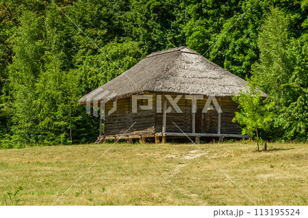 Old wooden house Old wooden house 113195524