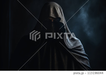Shadowed Seer in Cloak Shadowed Seer in Cloak 113196044