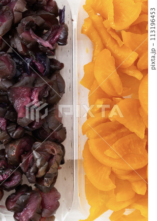 壺漬けと柴漬け　白バック 113196453