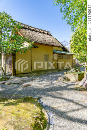 京都府八幡市八幡女郎花の市立松花堂庭園　茶室　梅隠（千宗旦） 113198030