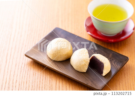 薄皮饅頭と緑茶 113202715