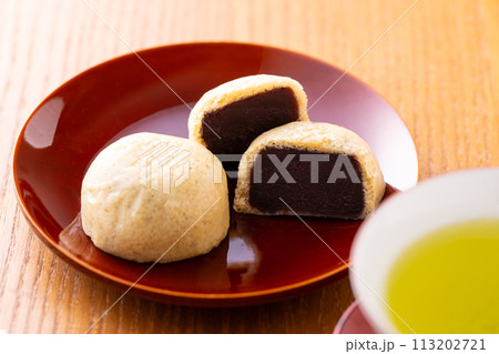 薄皮饅頭と緑茶 113202721