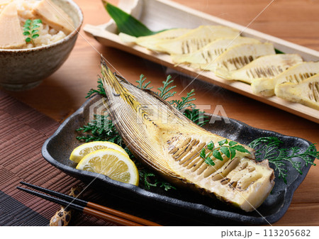 春の味覚　焼き竹の子 113205682