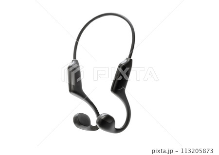 斜めから撮影した黒色の骨伝導イヤホン 113205873