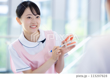 歯医者　歯科衛生士のポートレート　撮影協力「LINK FOREST」 113207828